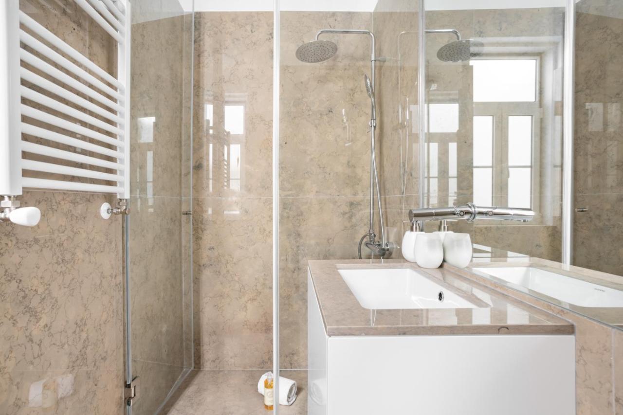 Joivy Marvelous 3-Bed Home With Astonishing View And Terrace, Nearby St George Castle Lissabon Exterior foto